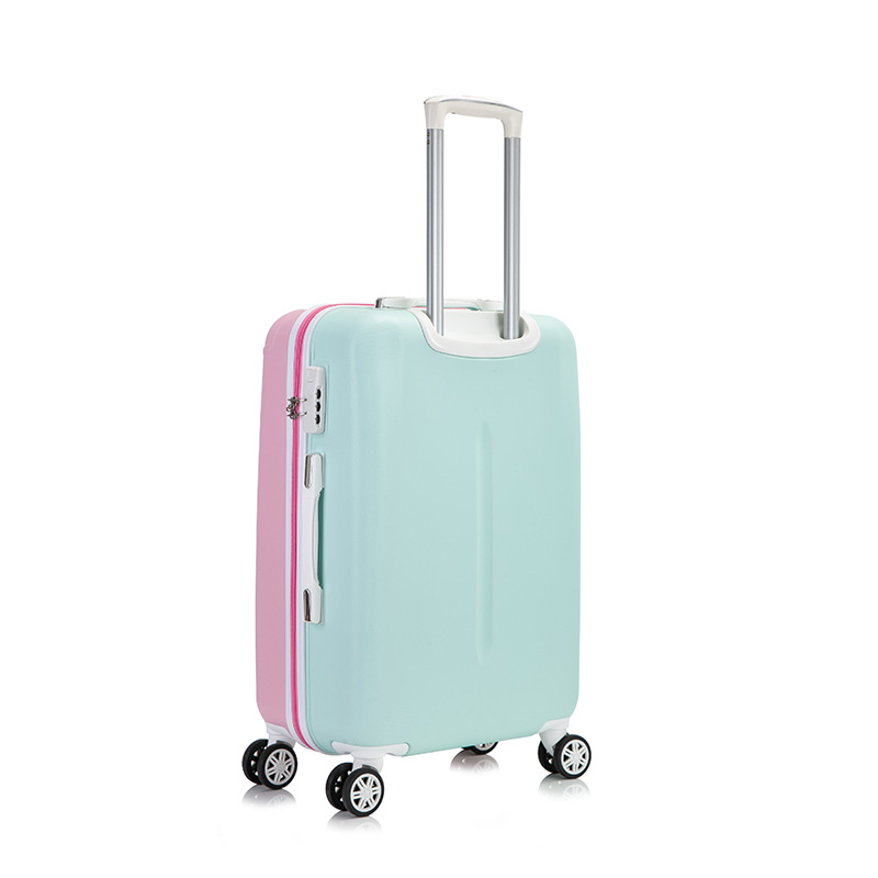 Stylish hardside travel luggage set